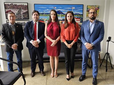 Foto da Notícia: OAB-MT se reúne com delegados da DHPP